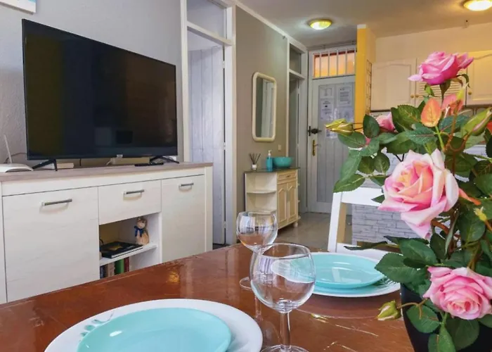 Torres De Yomely - Y2f Playa de las Américas